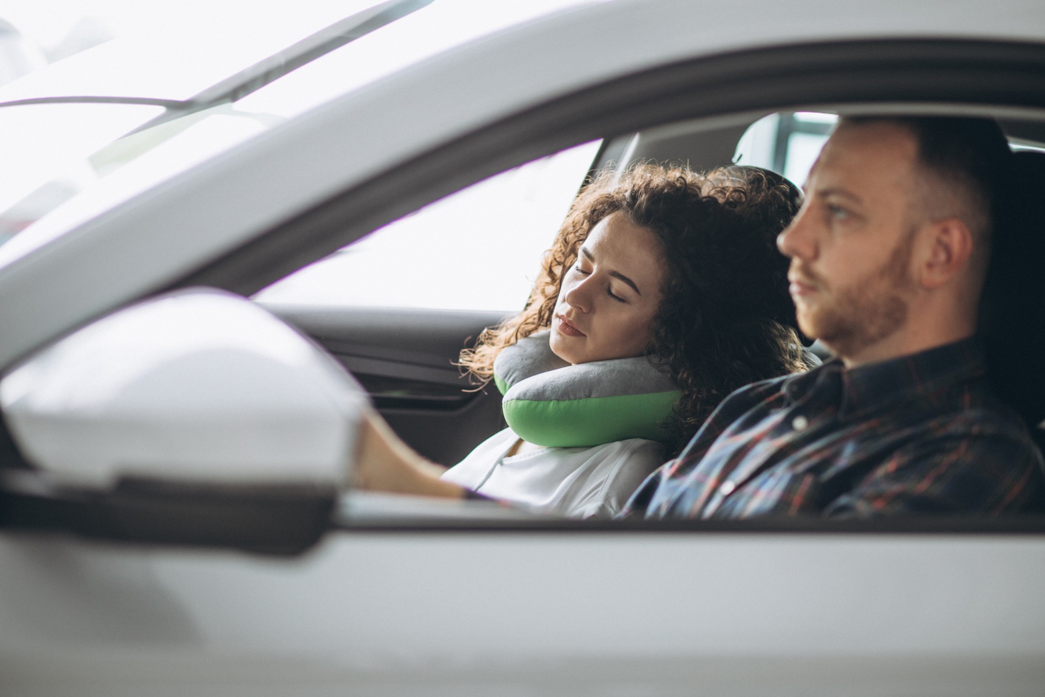 Memory Foam vs. Gel Support: What Works Best in the Car?